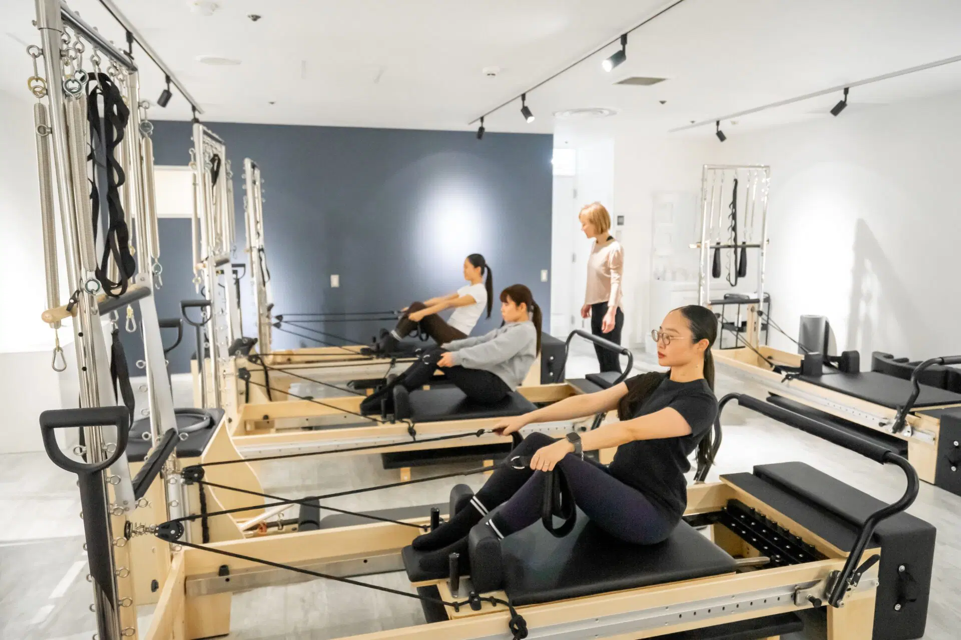 尼崎のマシンピラティスのセミパーソナルスタジオ-Rive Pilates